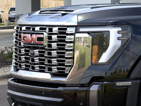 New 2026 GMC Sierra 2500 Denali w/ Denali Reserve Package image 13