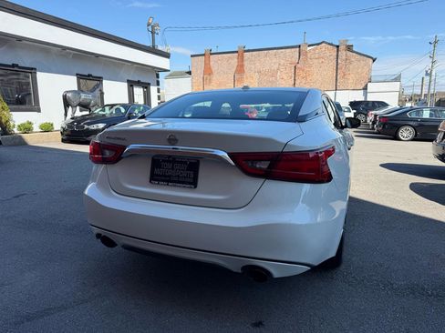 Used 2017 Nissan Maxima 3.5 S image 3