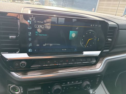 Used 2023 Chevrolet Silverado 1500 LT image 15