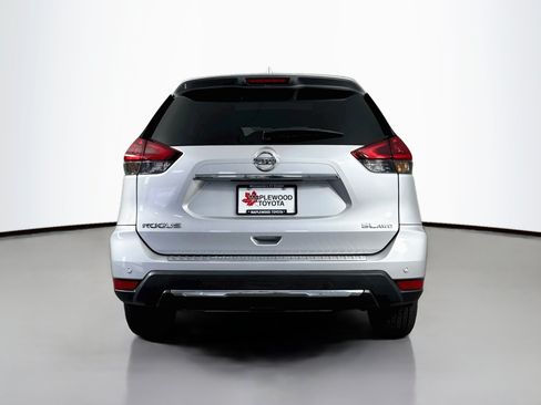 Used 2020 Nissan Rogue SL w/ Premium Package AWD/4WD image 6