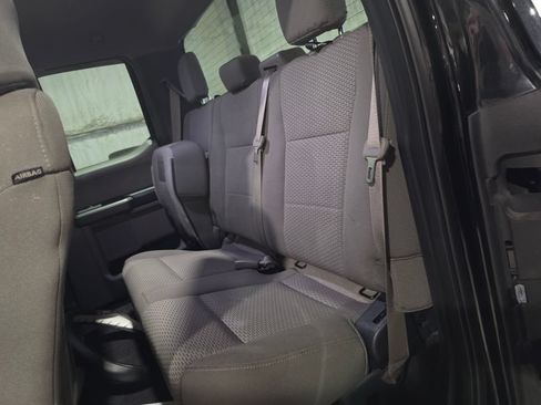 Used 2017 Ford F150 XLT w/ Heavy-Duty Payload Package AWD/4WD image 7