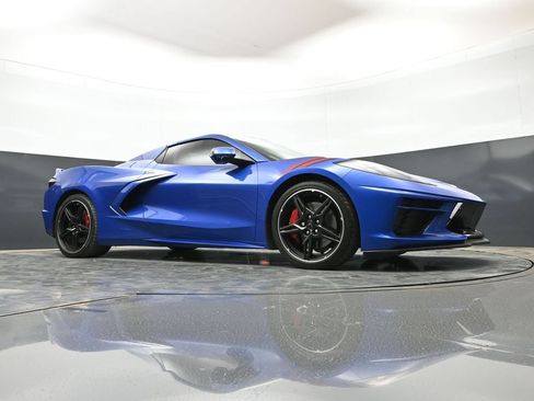 Used 2022 Chevrolet Corvette Stingray Premium Conv w/ Z51 Performance Package RWD image 46