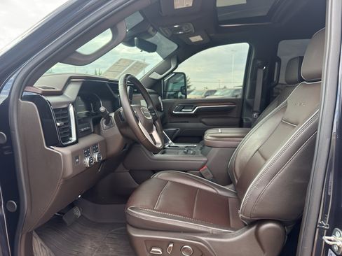 Used 2024 GMC Sierra 2500 Denali w/ Denali Reserve Package image 20