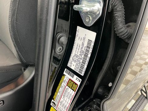 Used 2023 Toyota Tacoma TRD Sport AWD/4WD image 33