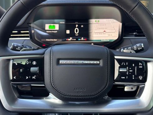 New 2026 Land Rover Range Rover Long Wheelbase SE AWD/4WD image 15