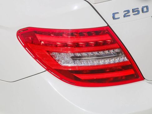 Used 2012 Mercedes-Benz C 250 Sedan image 26