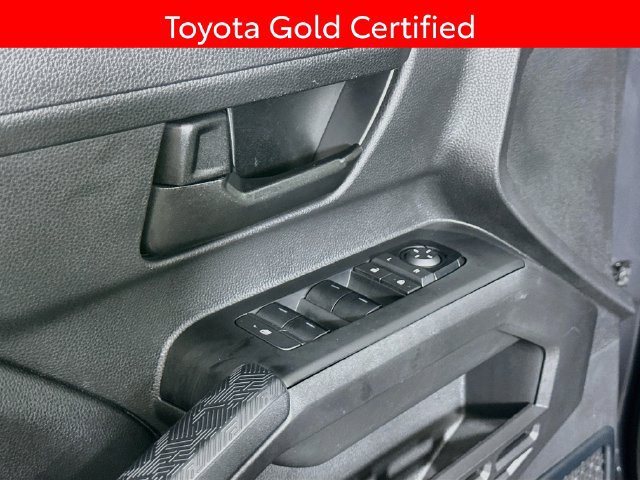 Certified 2024 Toyota Tacoma SR5 AWD/4WD image 19