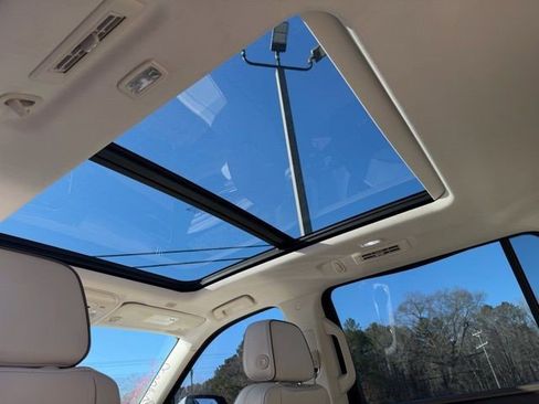 Certified 2022 GMC Yukon XL Denali image 18