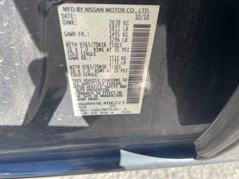 Used 2011 Nissan Frontier SV w/ SV Premium Utility Pkg AWD/4WD image 7