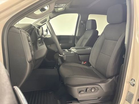 New 2026 Chevrolet Silverado 2500 Custom w/ Custom Value Package image 9