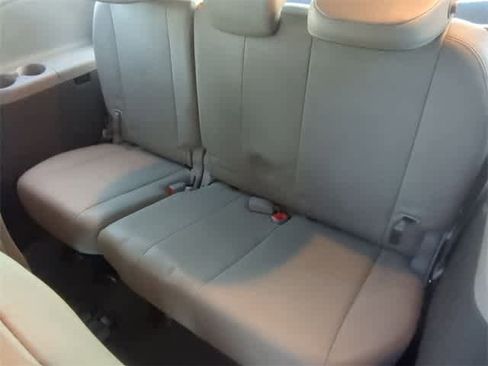Used 2020 Toyota Sienna XLE image 21