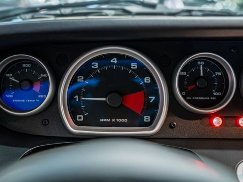 Used 2006 Ford GT RWD image 21
