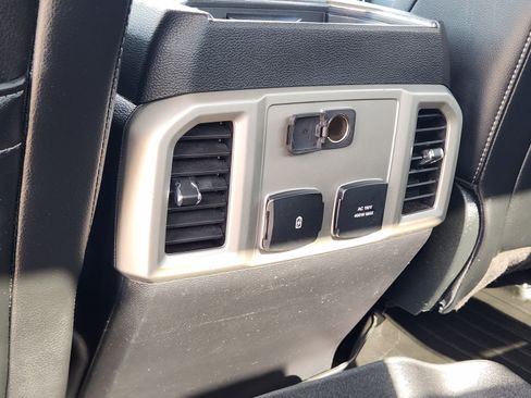 Used 2019 Ford F150 Lariat AWD/4WD image 16