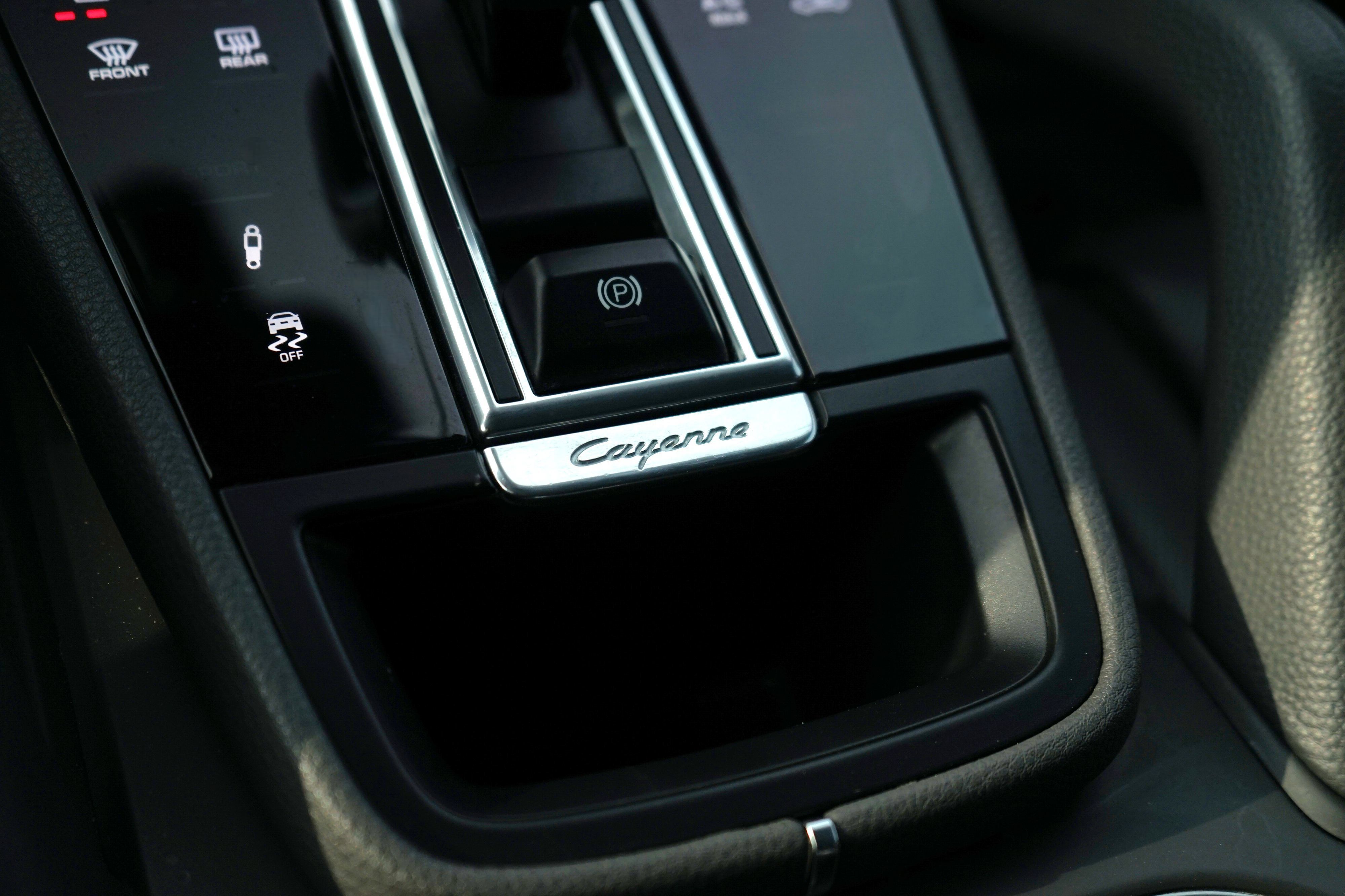 Used 2020 Porsche Cayenne S AWD/4WD image 27