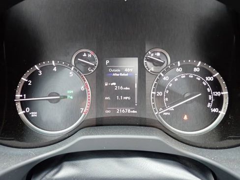 Used 2023 Lexus GX 460 Premium w/ Premium Plus Package image 29