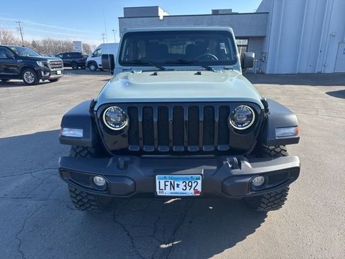 Used 2023 Jeep Wrangler Willys image 2