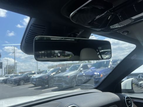 Certified 2025 Mercedes-Benz GLC 300 4MATIC image 27