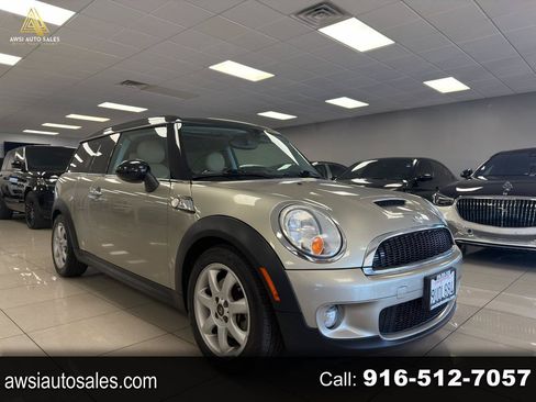 Used 2008 MINI Cooper Clubman S FWD image 1