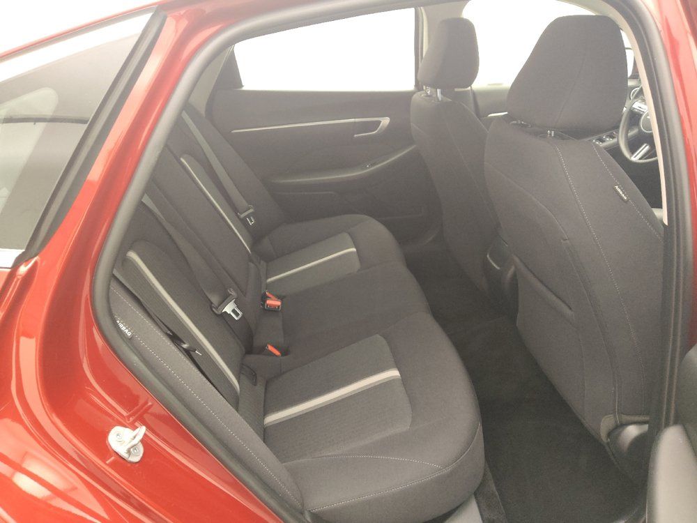 Used 2025 Hyundai Sonata SEL FWD image 19