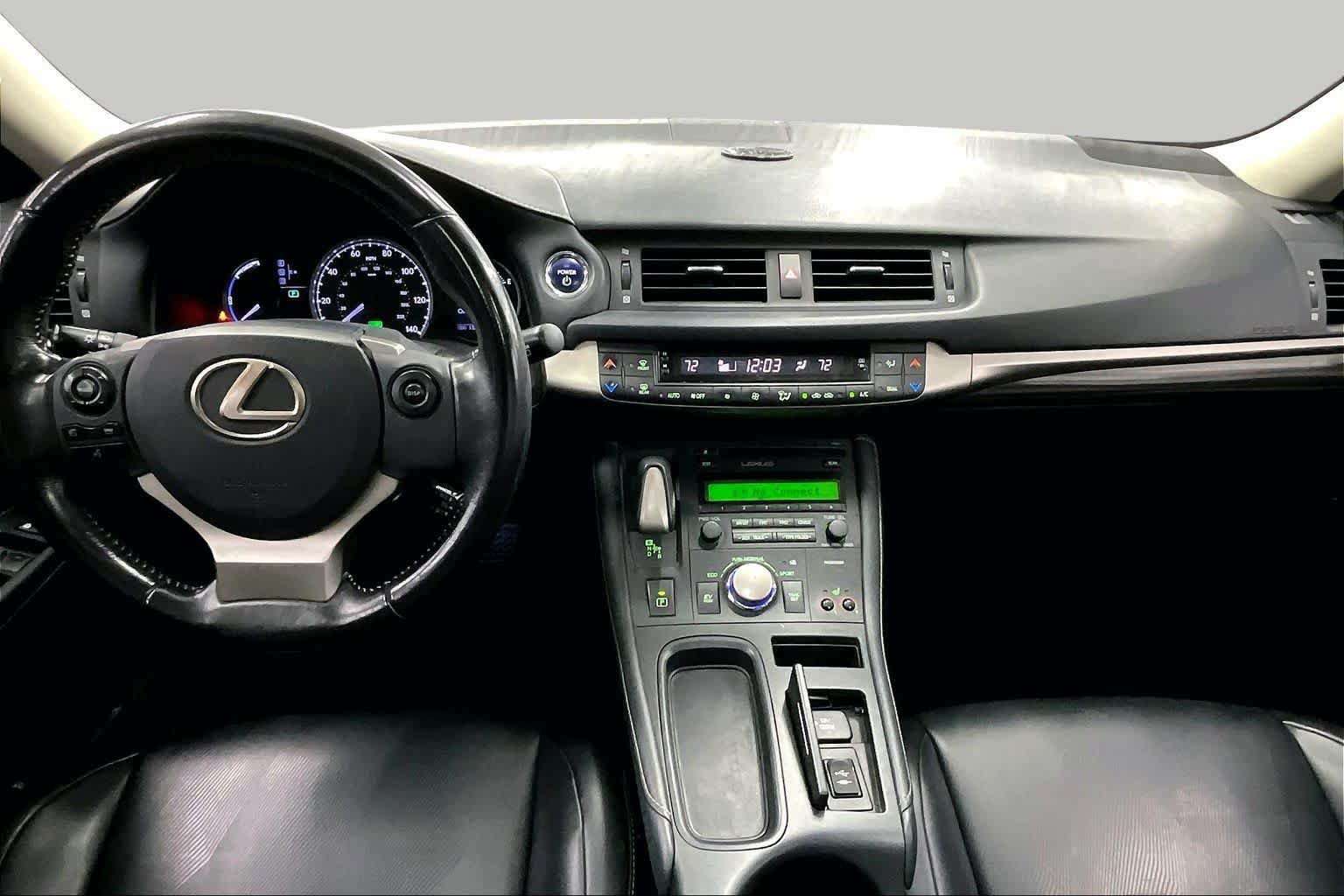 Used 2017 Lexus CT 200h w/ Seat Comfort Package FWD image 15