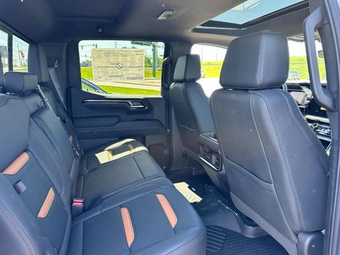New 2026 GMC Sierra 1500 AT4 w/ AT4 Premium Package AWD/4WD image 5