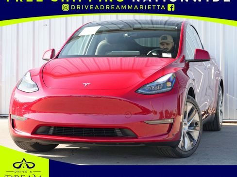 Used 2022 Tesla Model Y Long Range image 1