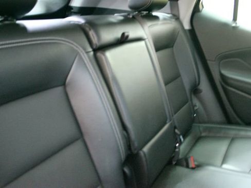 Used 2023 GMC Terrain SLT w/ Infotainment Package II AWD/4WD image 14