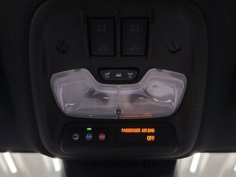 Used 2024 GMC Canyon AT4X image 33