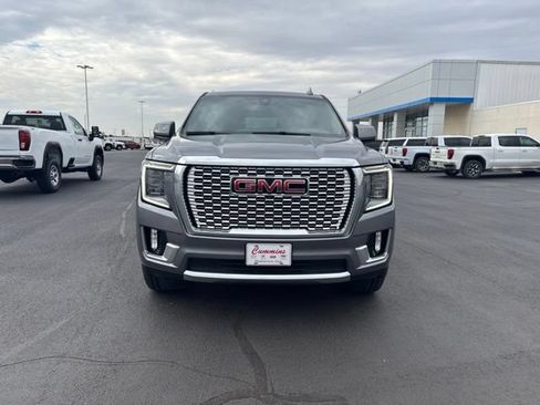 Used 2022 GMC Yukon Denali AWD/4WD image 2
