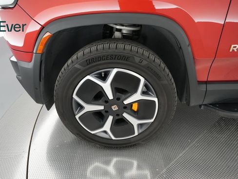 Used 2023 Rivian R1S Adventure AWD/4WD image 19