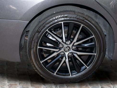 Used 2024 Toyota Camry SE w/ Convenience Package image 41