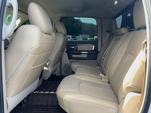 Used 2017 RAM 1500 Laramie w/ Convenience Group AWD/4WD image 29