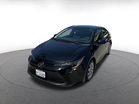 Used 2025 Toyota Corolla LE FWD image 7