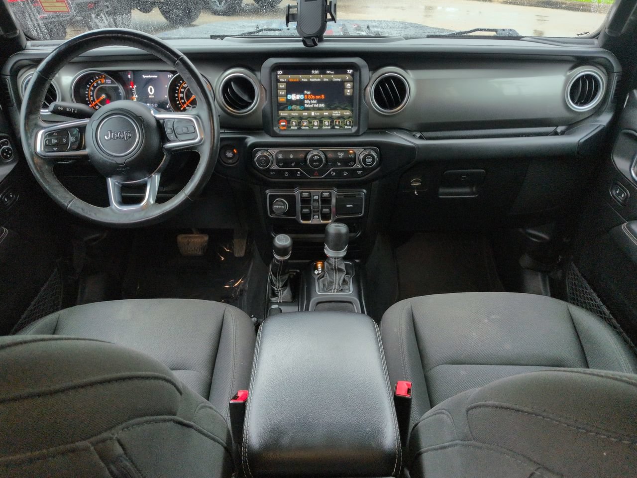 Used 2019 Jeep Wrangler Unlimited Sahara AWD/4WD image 14