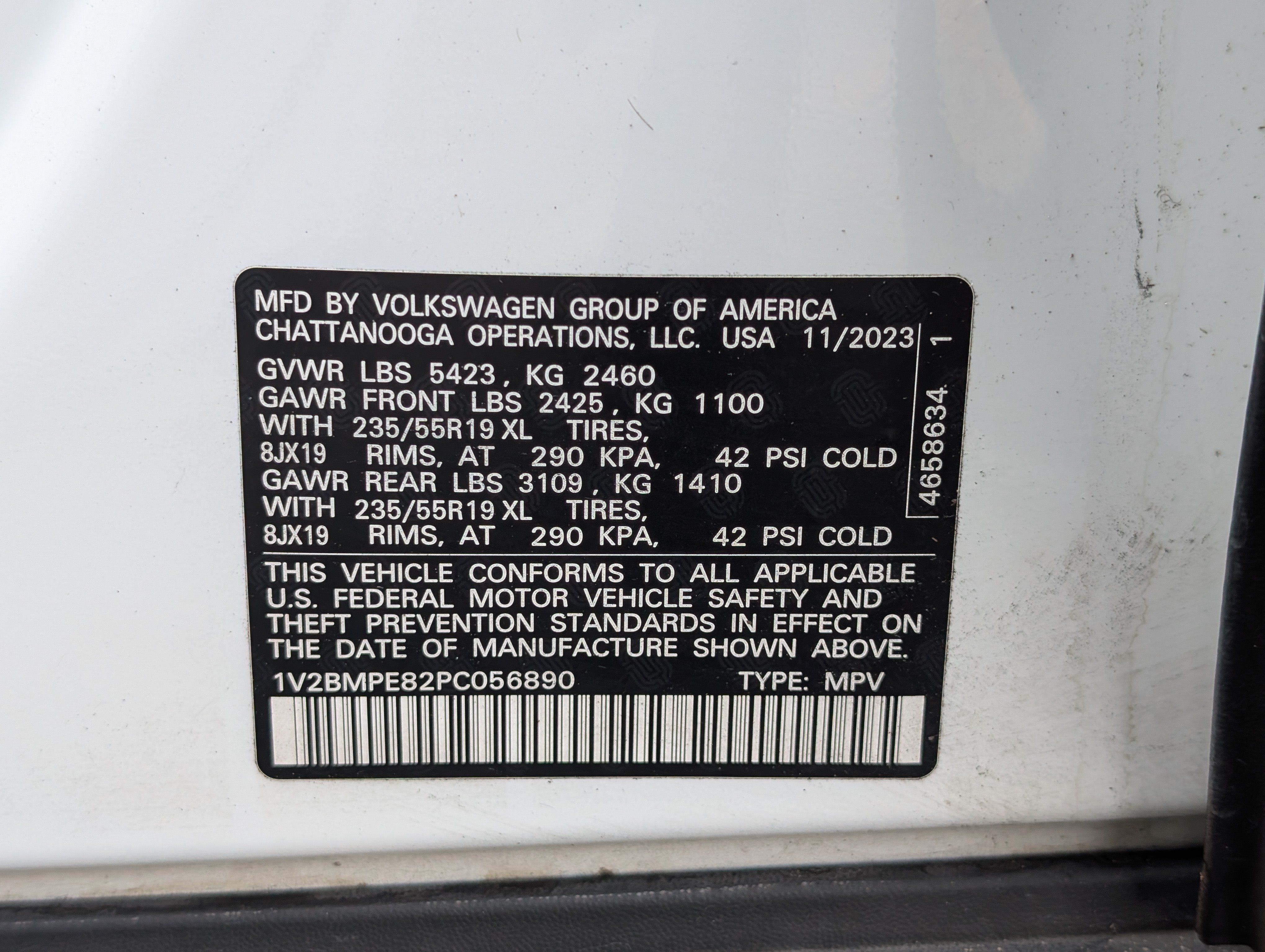 Used 2023 Volkswagen ID.4 2WD image 38