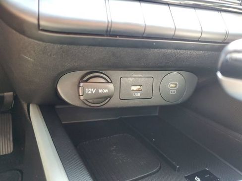 Used 2024 Hyundai Elantra Limited FWD image 35