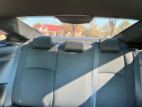 Used 2019 Honda Civic EX image 19