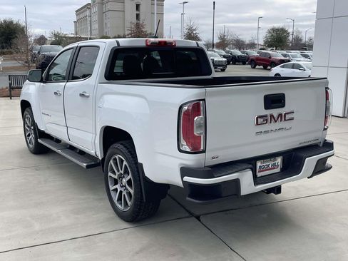 Used 2022 GMC Canyon Denali image 8