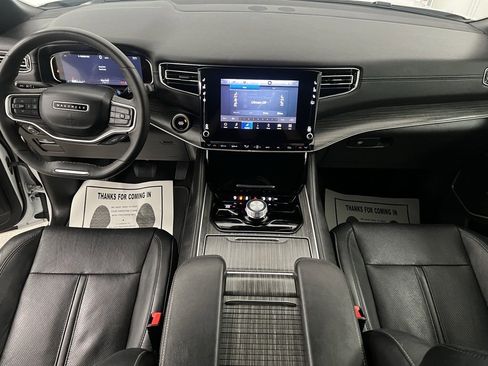 Used 2024 Jeep Wagoneer L Series II w/ Premium Group I image 29