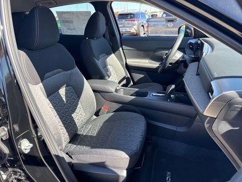 New 2026 Nissan Kicks SV image 12