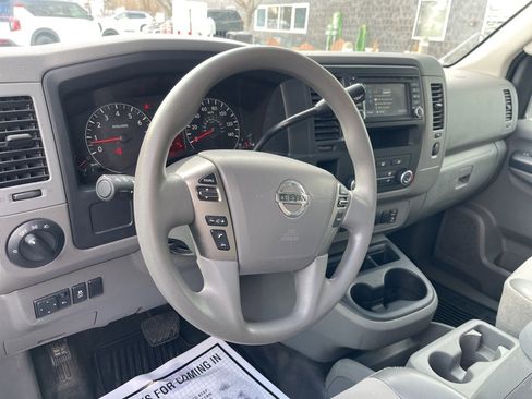 Used 2015 Nissan NV 3500 SV w/ Technology Package image 8