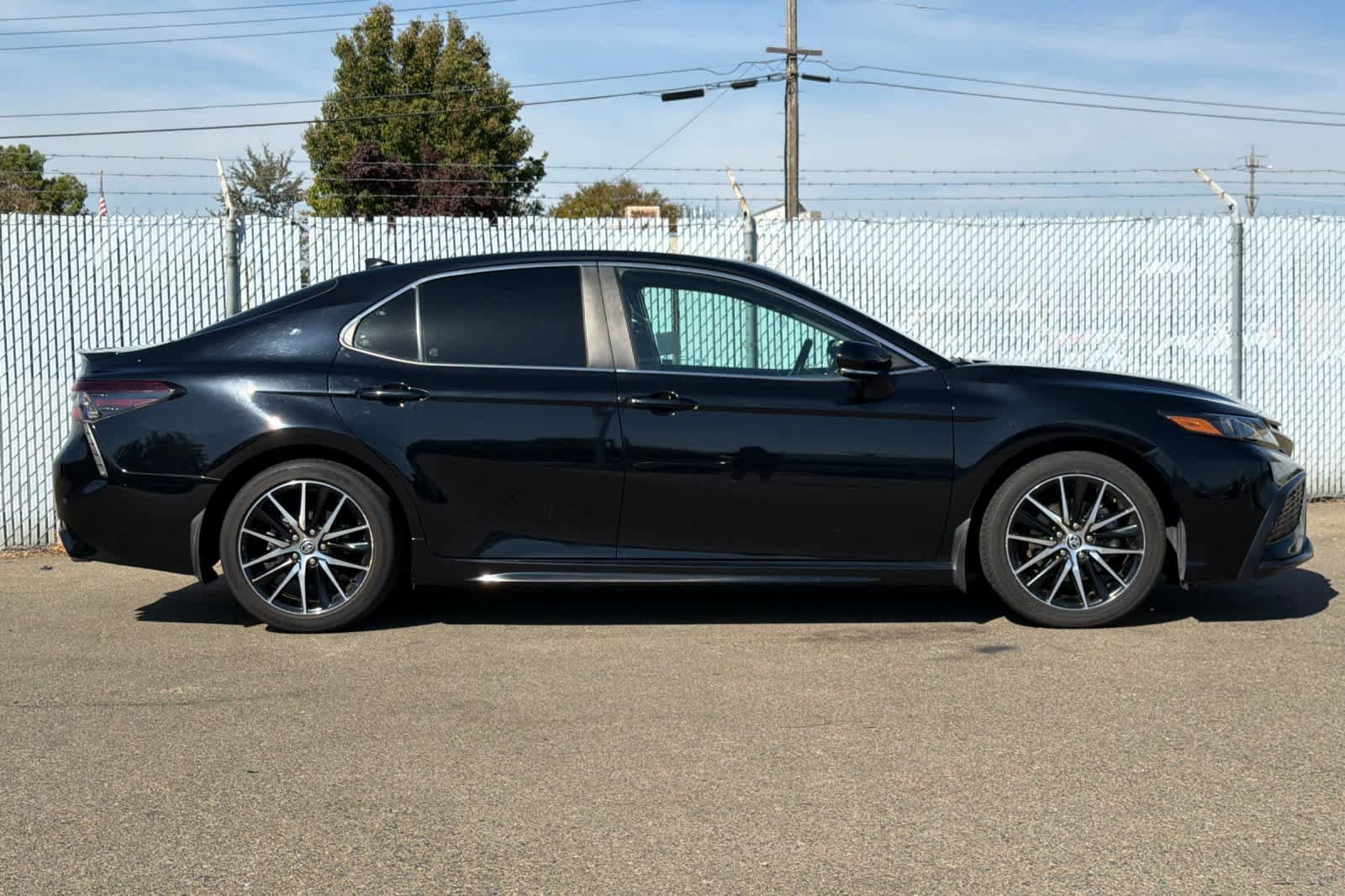 Certified 2023 Toyota Camry SE w/ Audio Upgrade Package FWD image 6