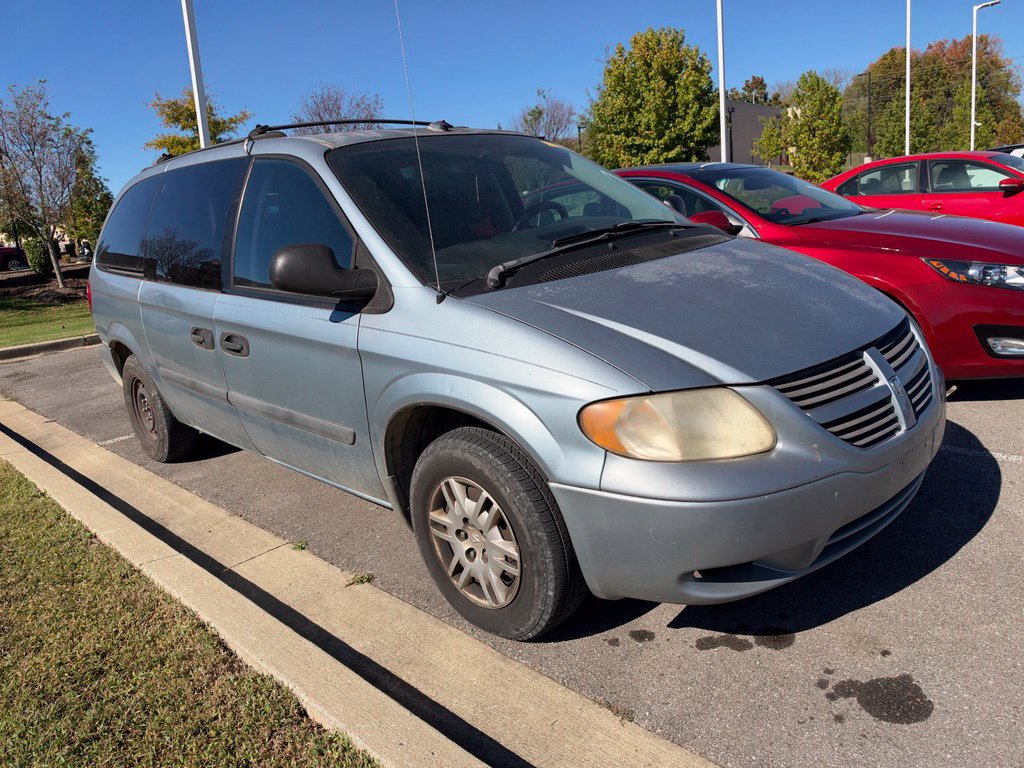 Used 2005 Dodge Grand Caravan SE w/ Popular Equipment Group I FWD image 2