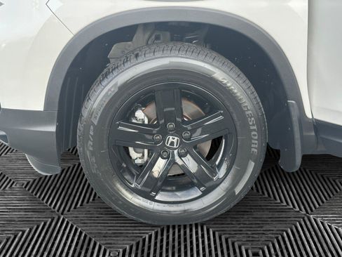 Used 2023 Honda Ridgeline Black Edition image 9