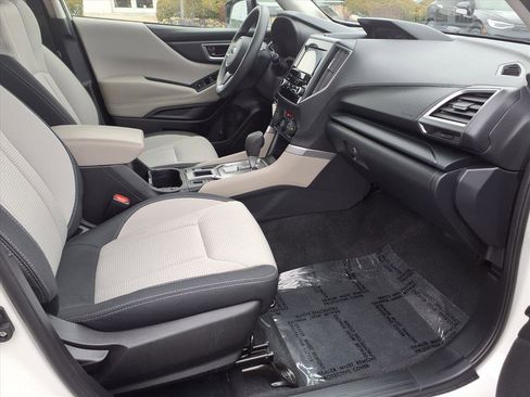 Certified 2022 Subaru Forester image 10