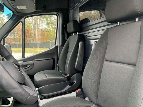New 2025 Mercedes-Benz Sprinter 3500 image 12