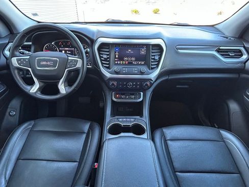 Used 2023 GMC Acadia SLT image 11