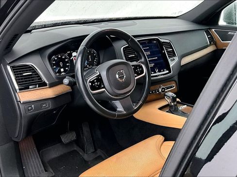 Used 2017 Volvo XC90 T6 Inscription w/ Vision Package image 17