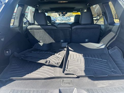 Used 2023 Honda Passport EX-L image 16