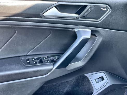 Used 2021 Volkswagen Tiguan SEL Premium R-Line AWD/4WD image 30